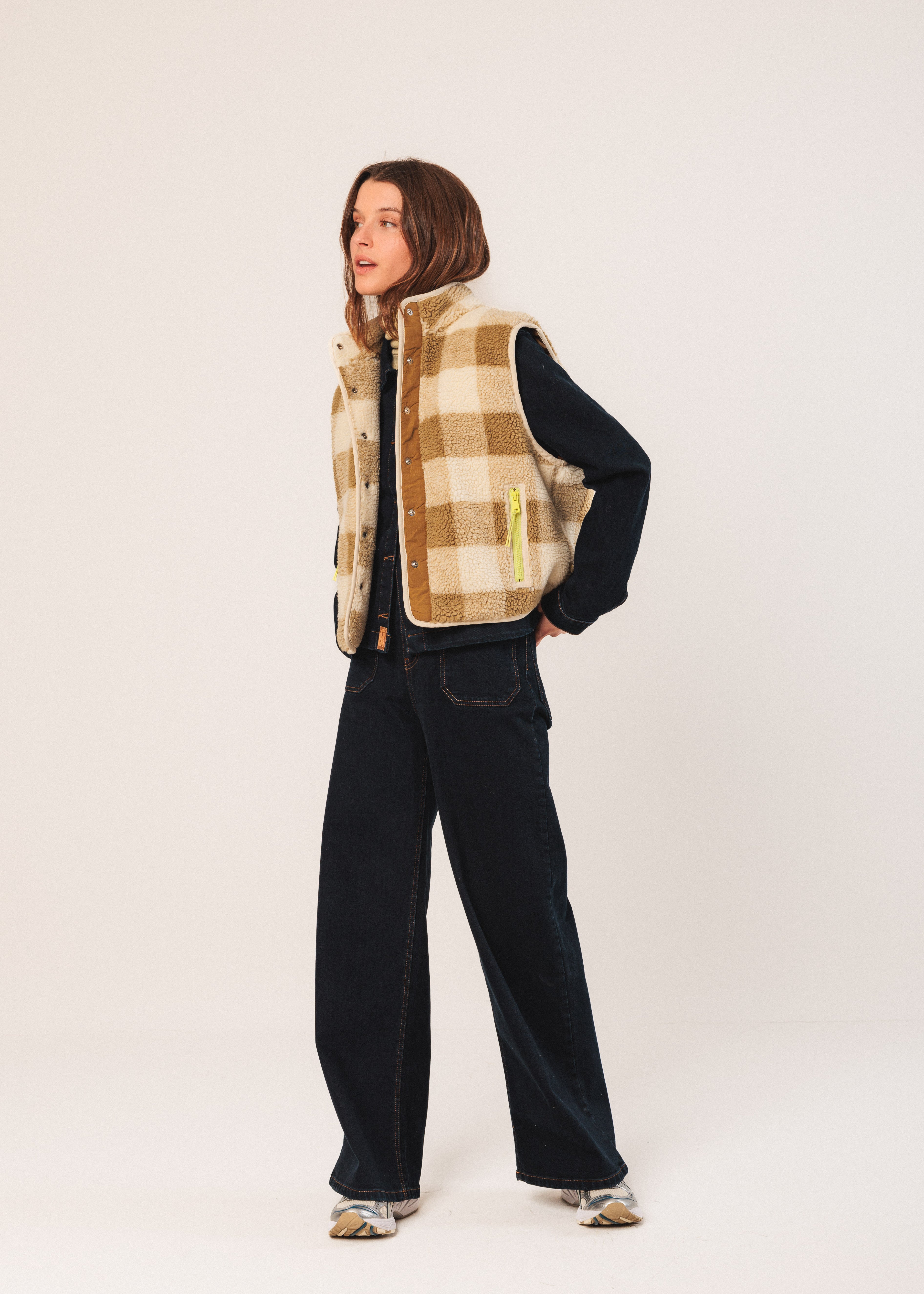 Indi & Cold - Plaid Vest -