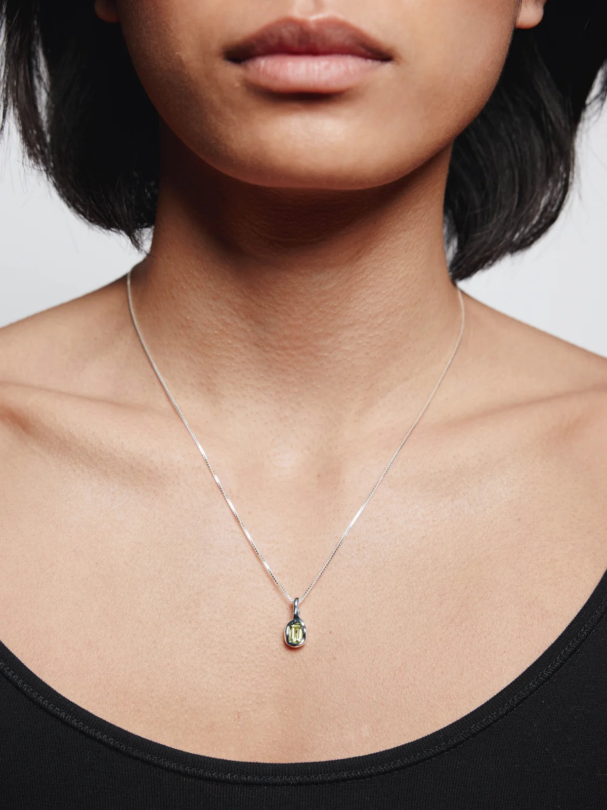 Wolf Circus - Uma Necklace in Peridot and Sterling Silver -