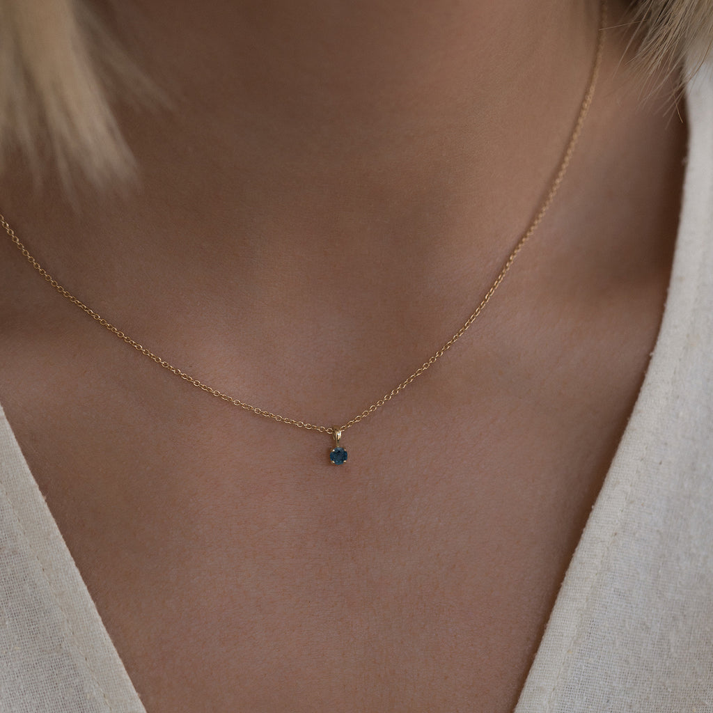 Leah Alexandra - Birthstone Necklace | September - Sapphire