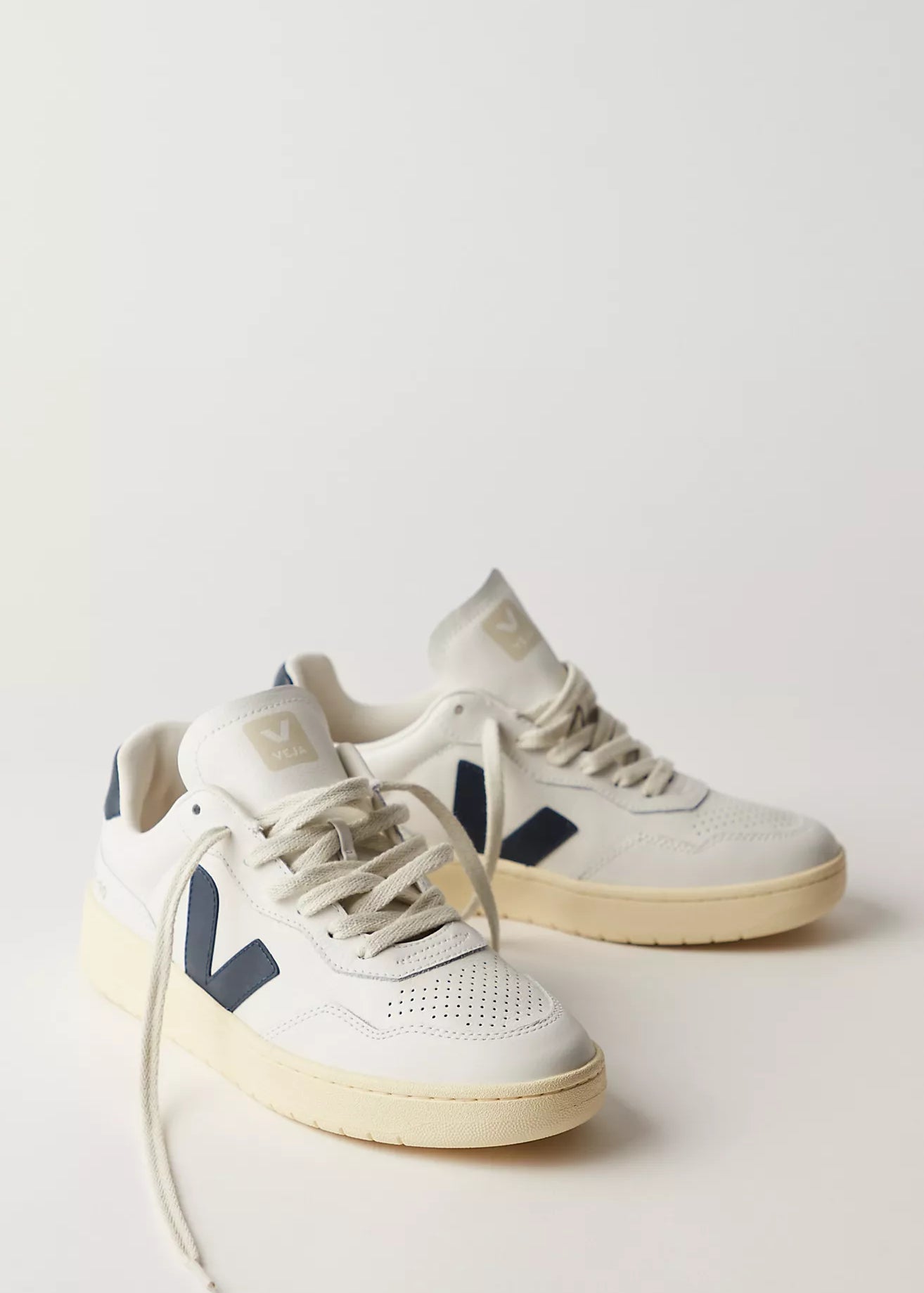Veja - V-90 – Nautico -