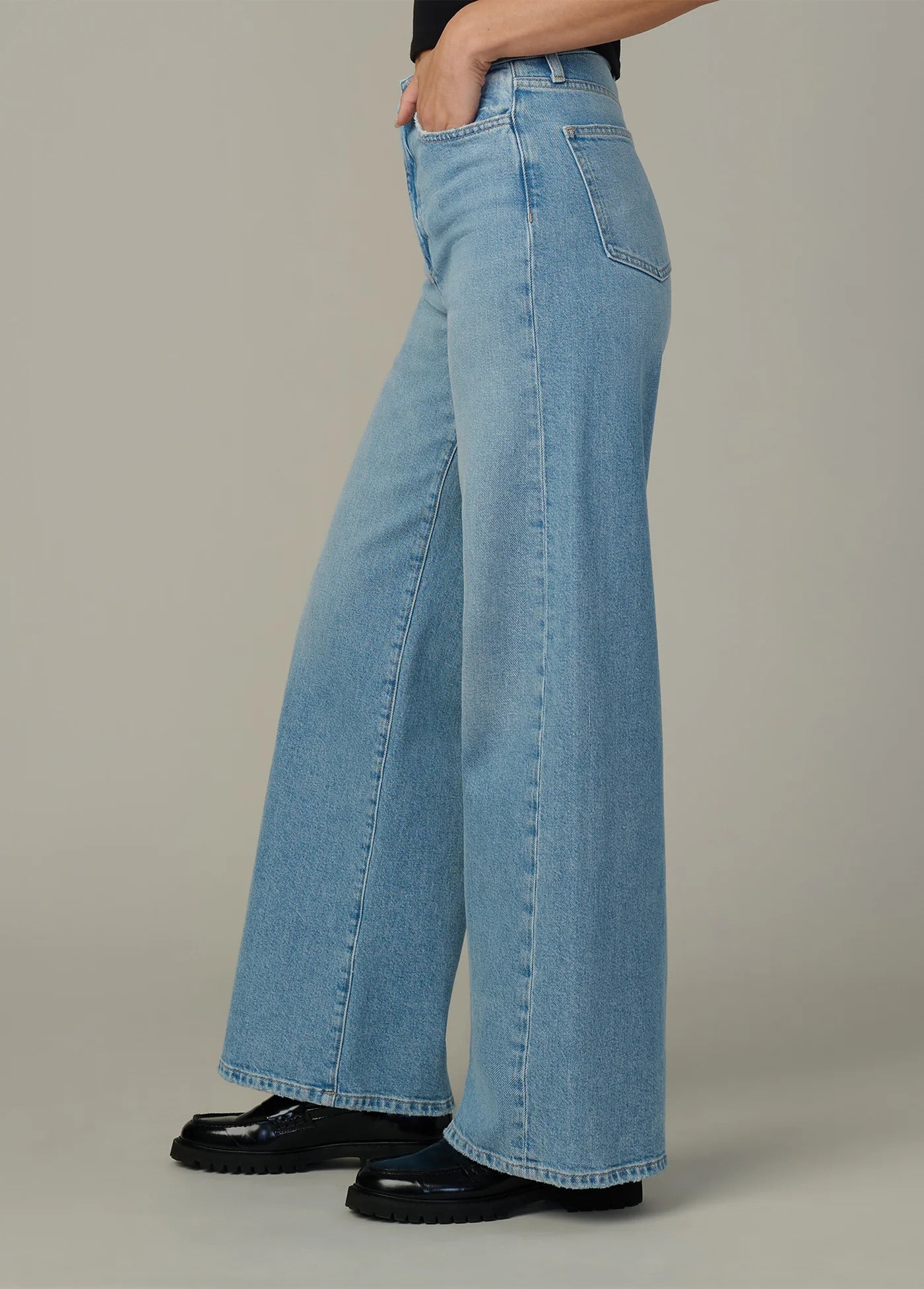 Joe's Jeans - The Mia Wide Leg -