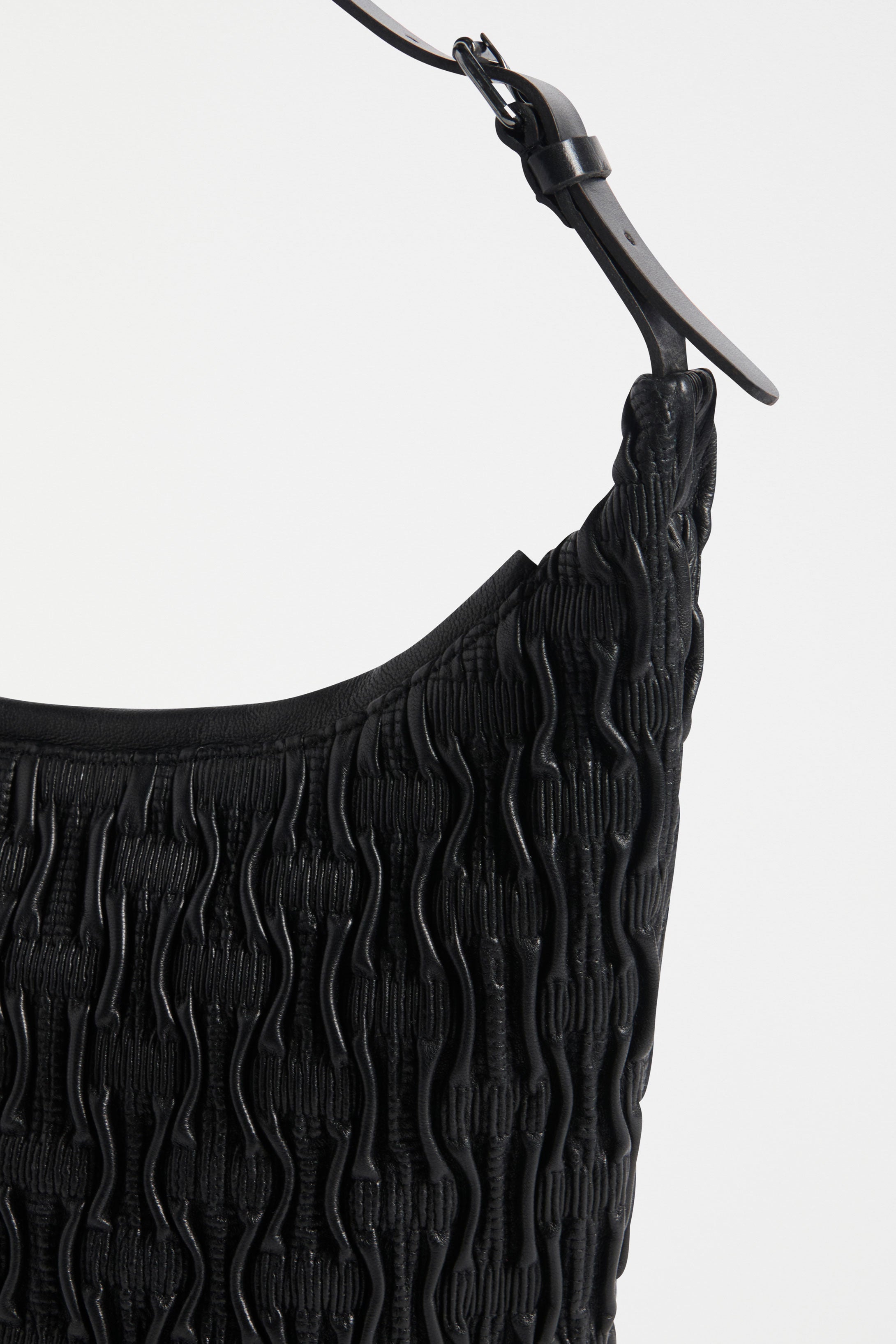 ELK Leather - Lumme Smocked Shoulder Bag – Black -