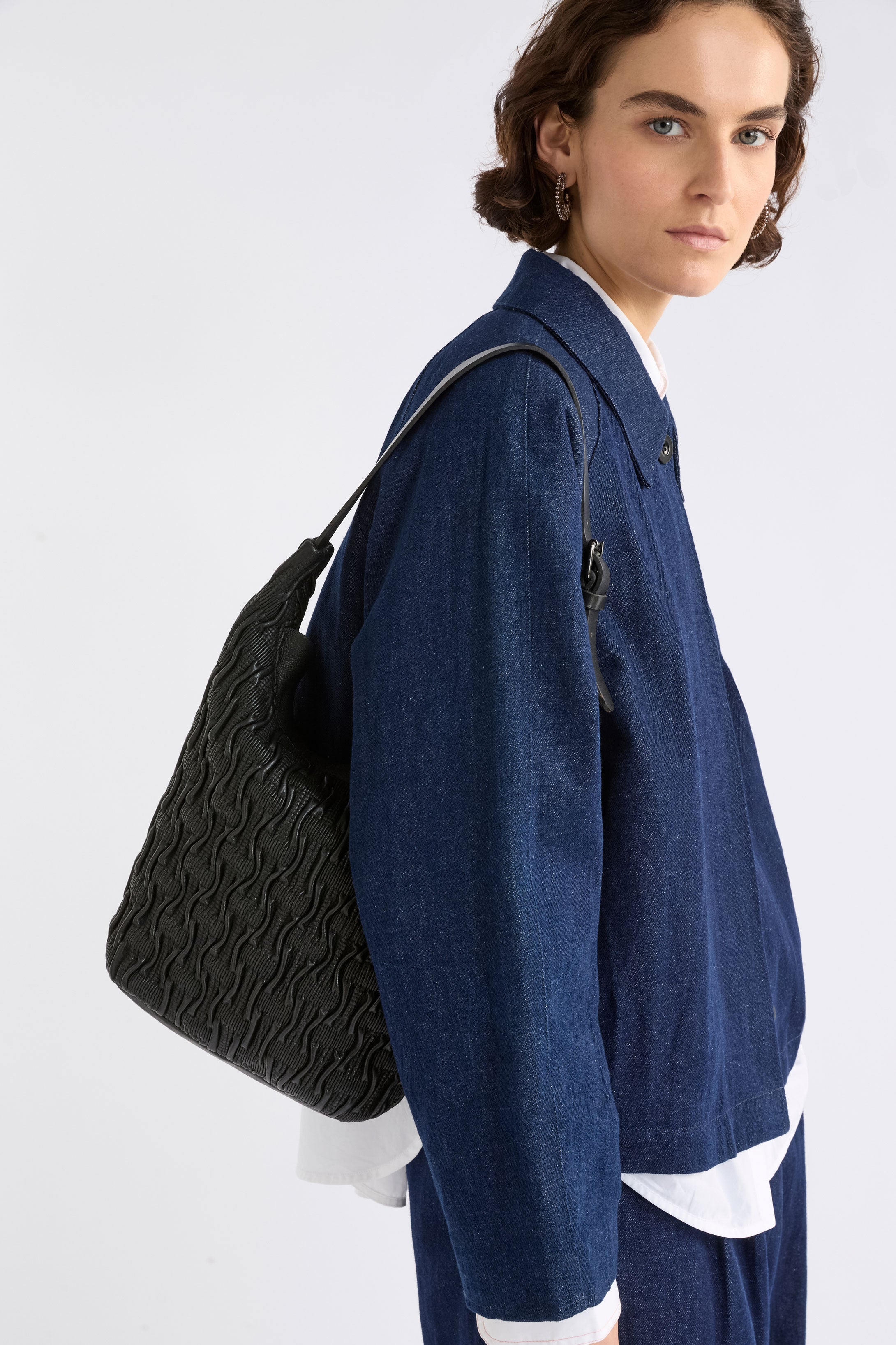 ELK Leather - Lumme Smocked Shoulder Bag – Black -