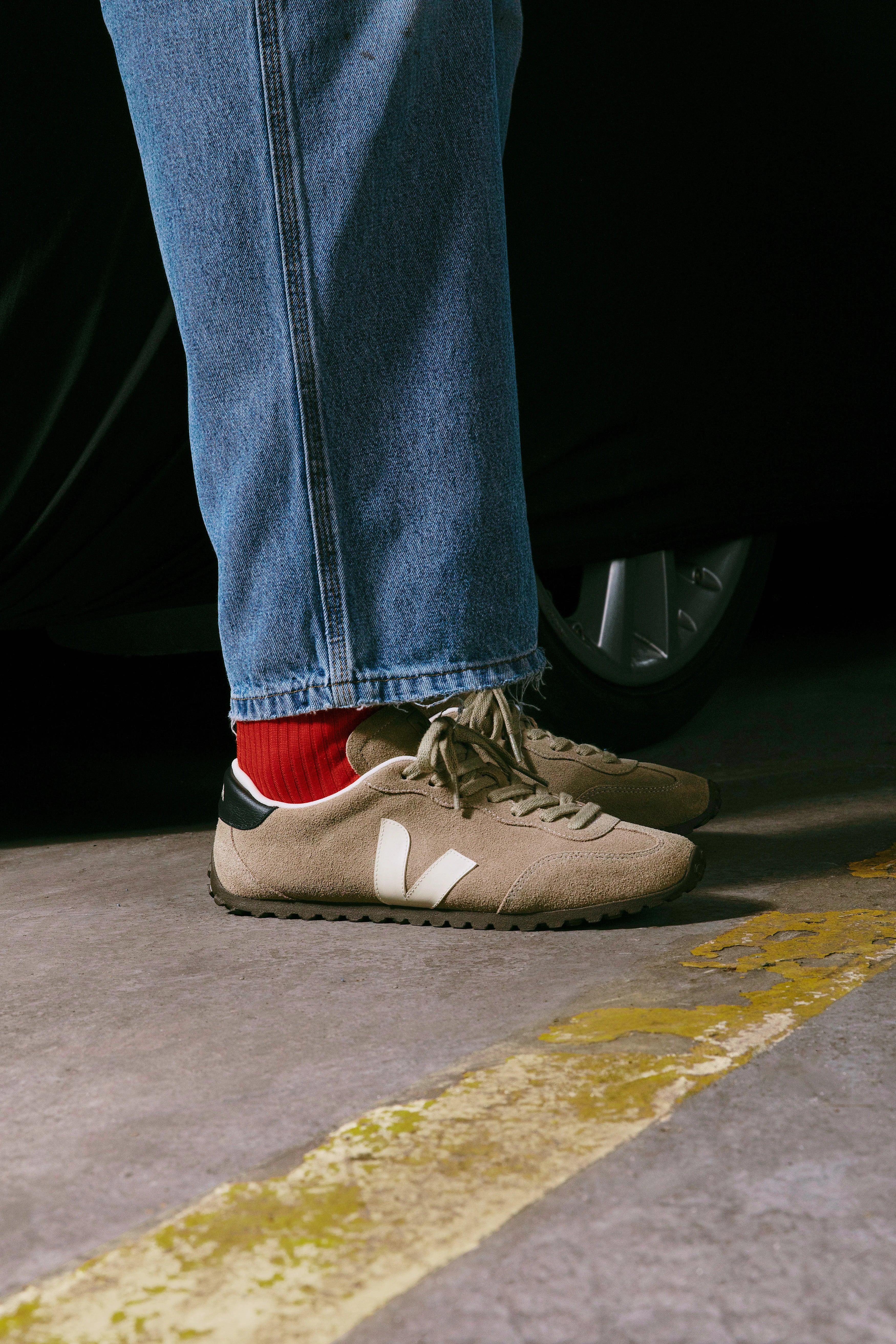Veja - GT Suede Sneaker -