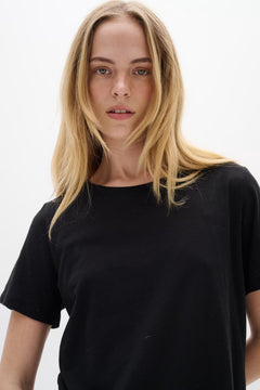 Alma T-Shirt