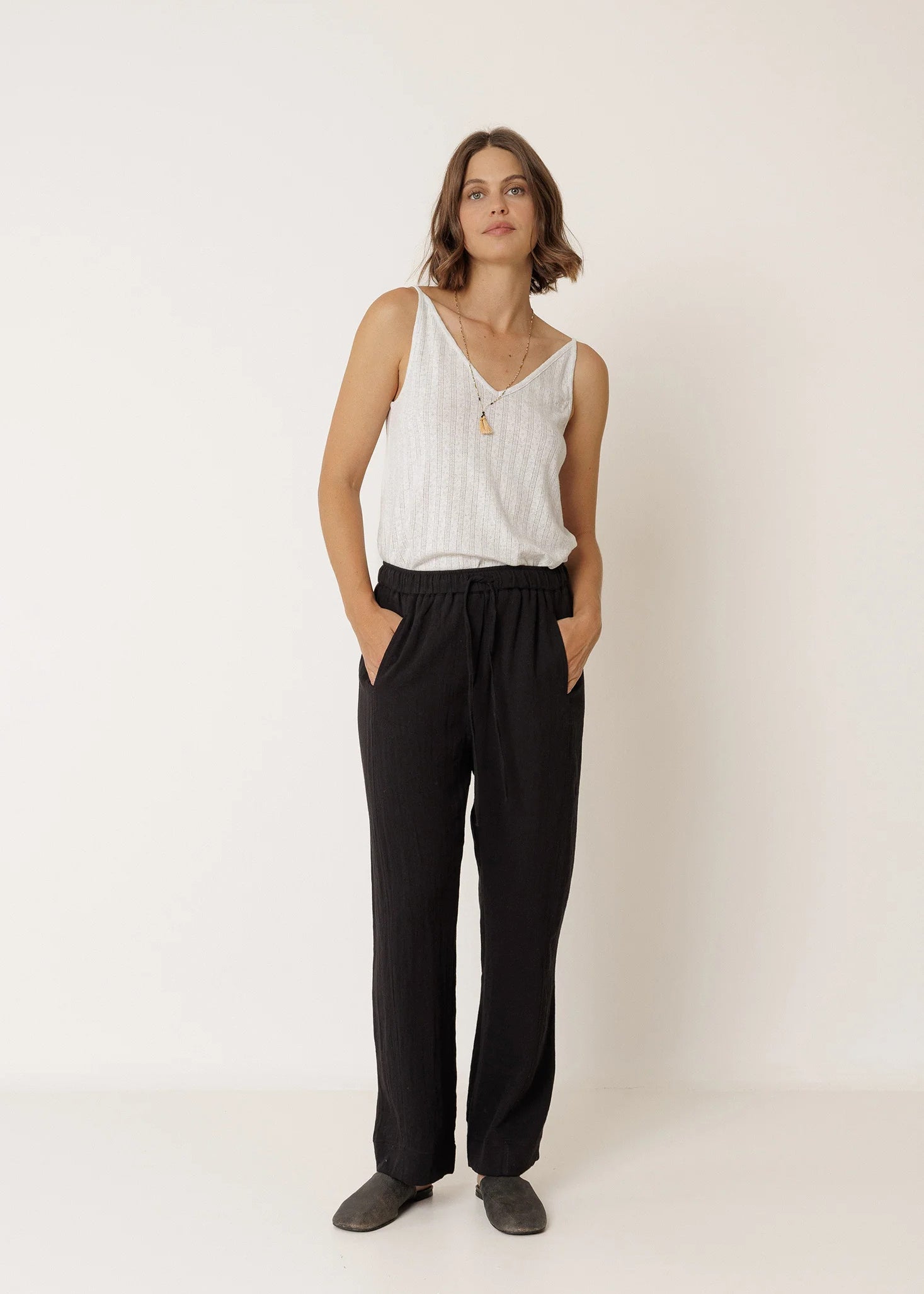 Indi & Cold - Flowy Pant With Drawstring - Black