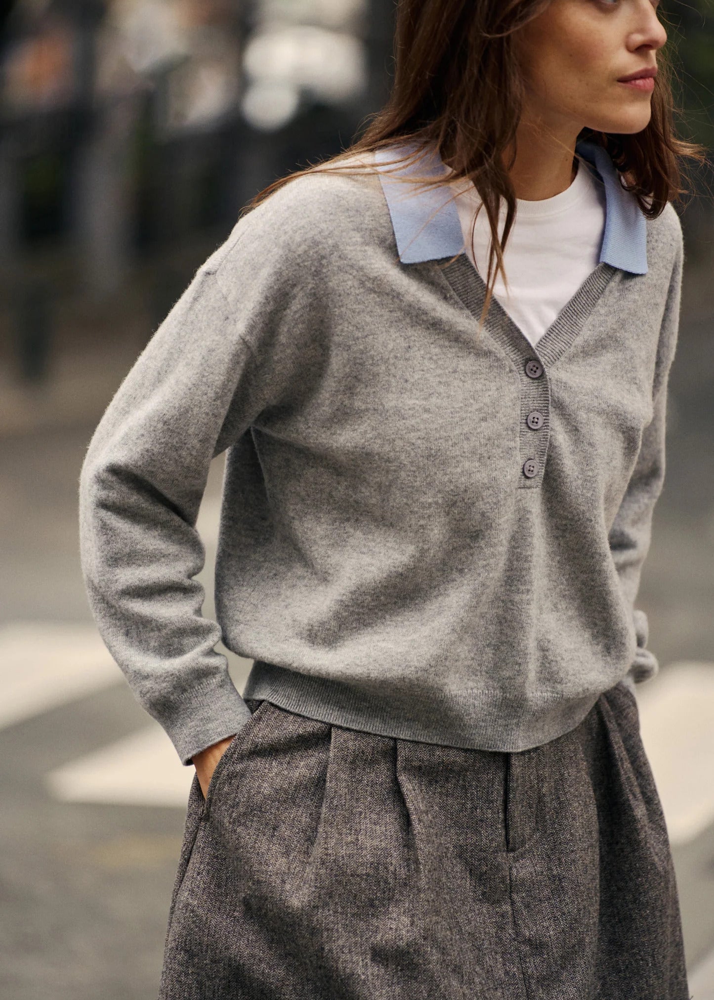 Indi & Cold - Merino Wool Sweater with Contrast Collar -