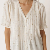 Indi & Cold - Short-Sleeved Elastic Shirt -