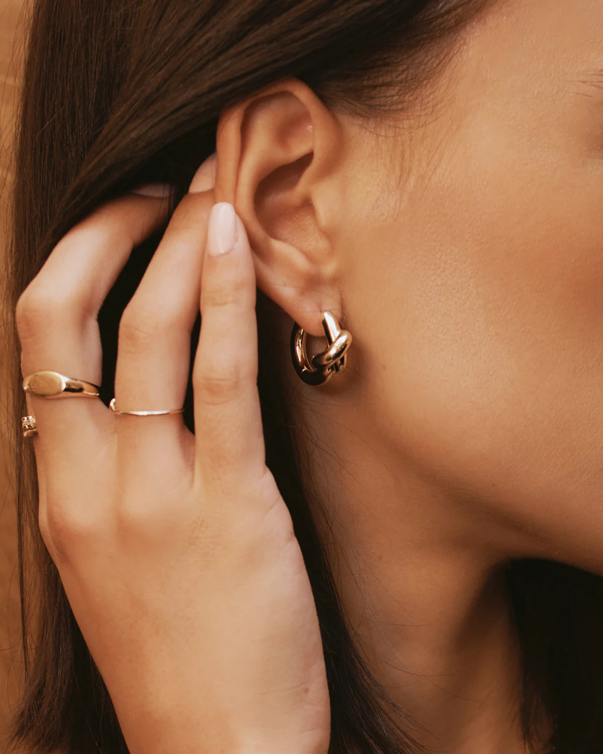 Leah Alexandra - Knot Hoops – Gold -