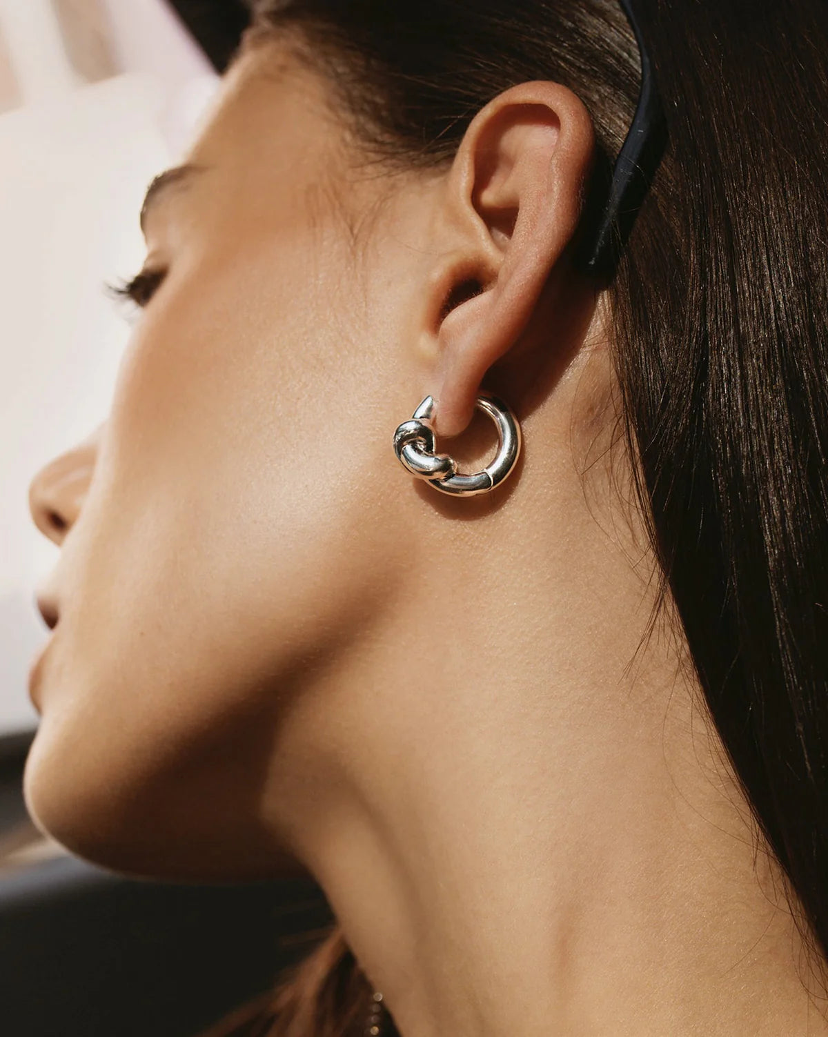 Leah Alexandra - Knot Hoops – Silver -