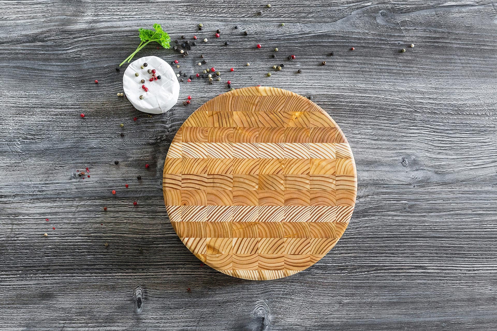 Larch Wood - Round Cheese Board -