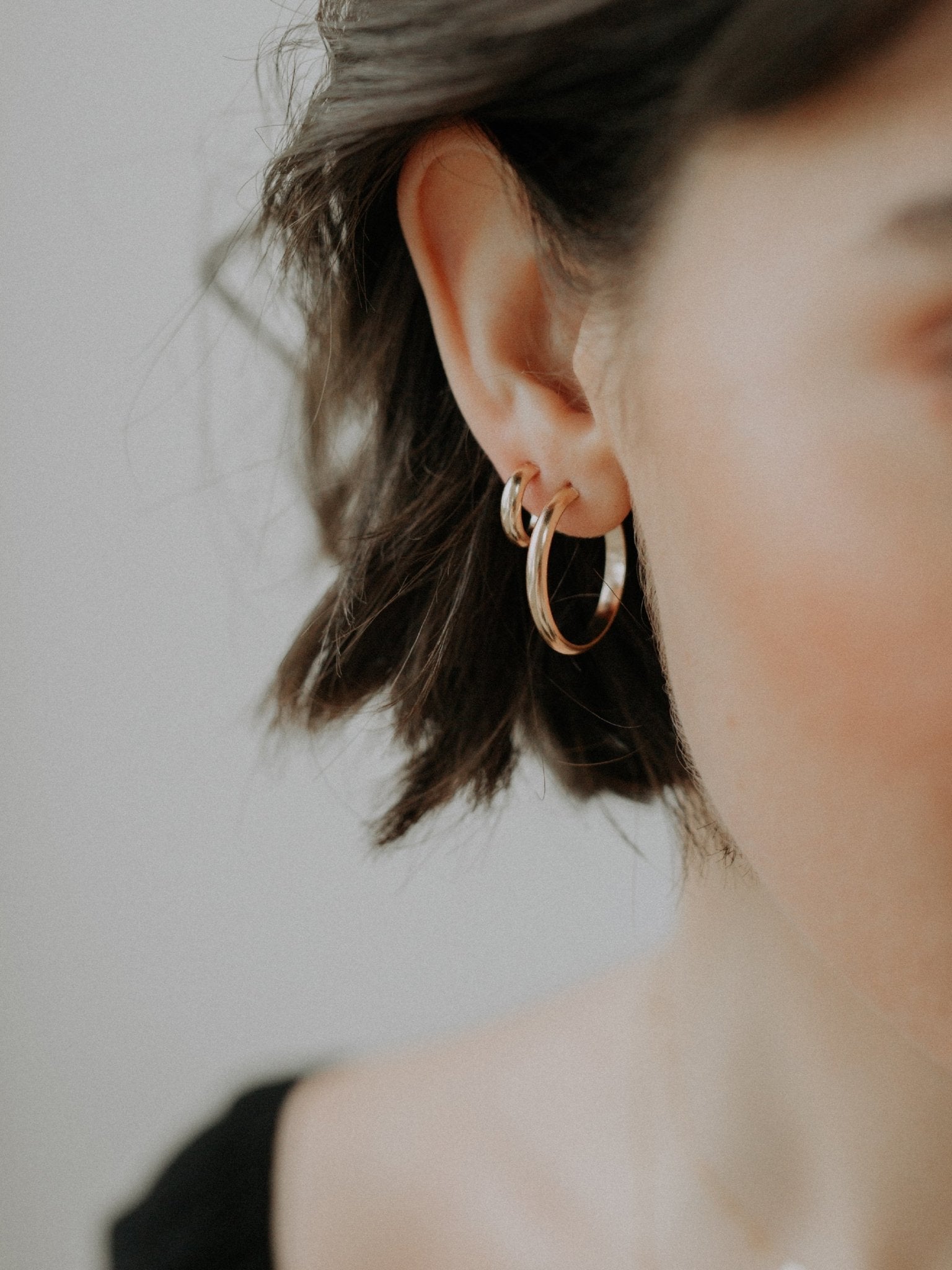 Hart + Stone - Pico Hoop Earrings - Gold -