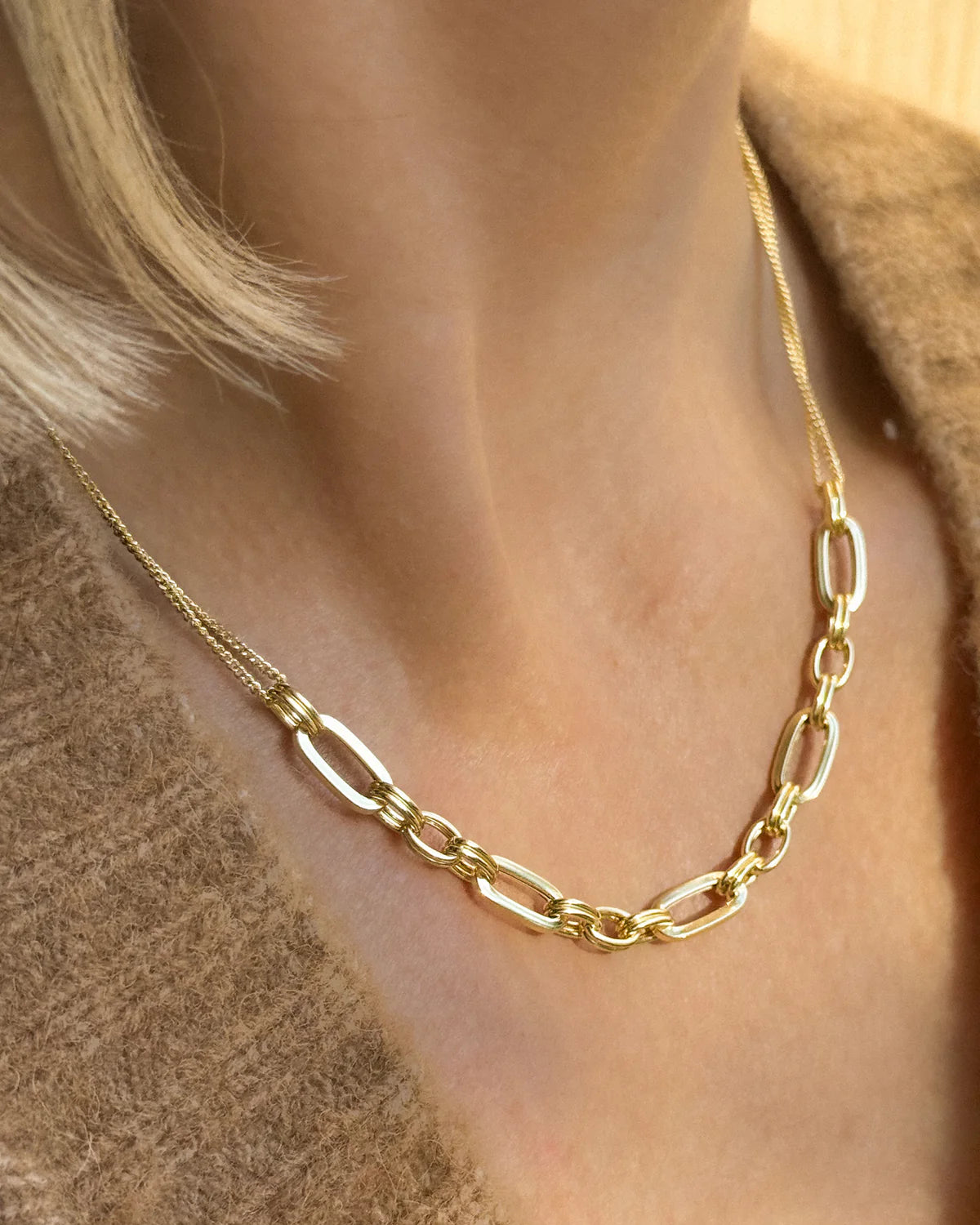 Leah Alexandra - Trombone Necklace – Gold -