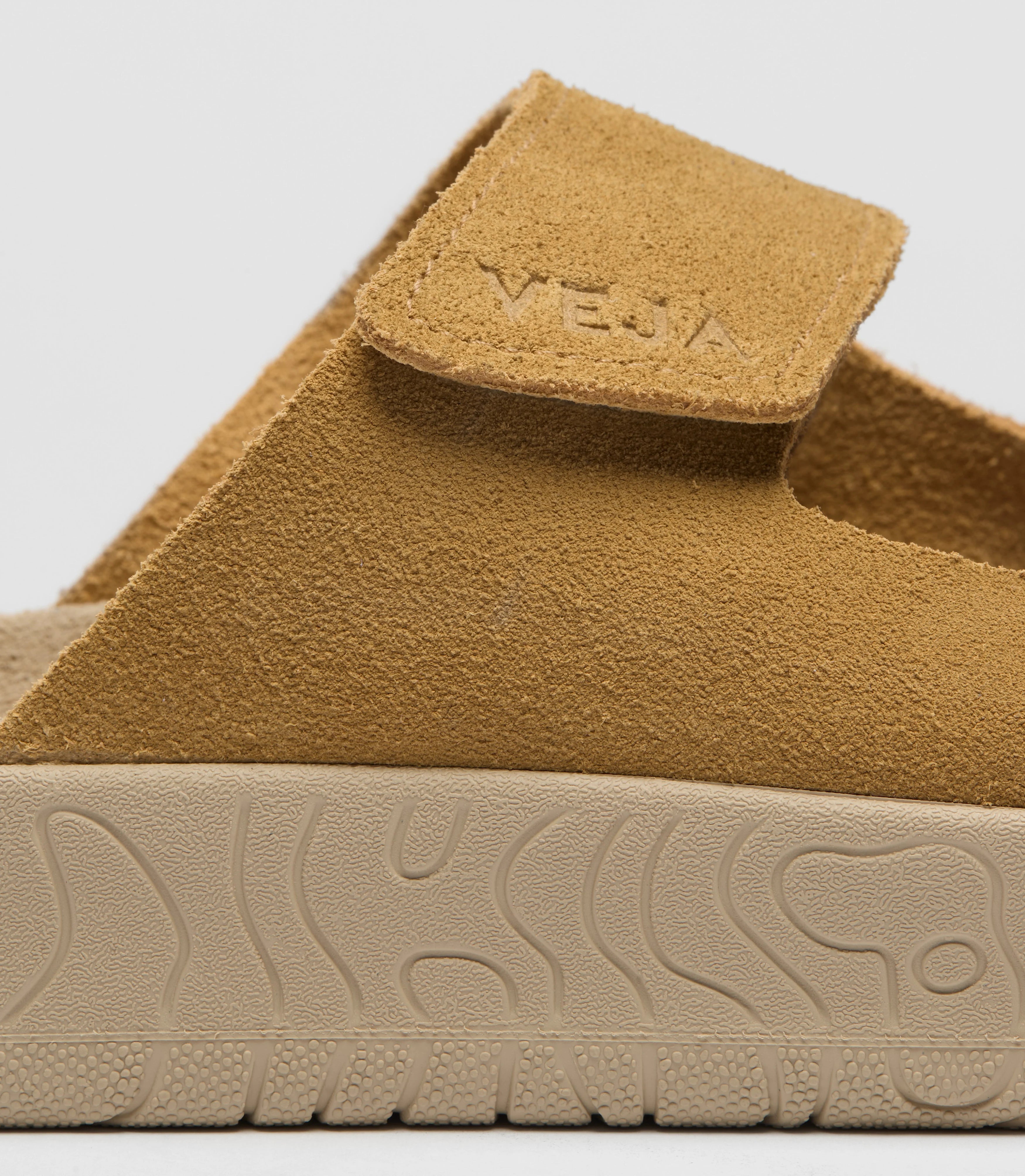 Veja - Etna Suede Sandal -