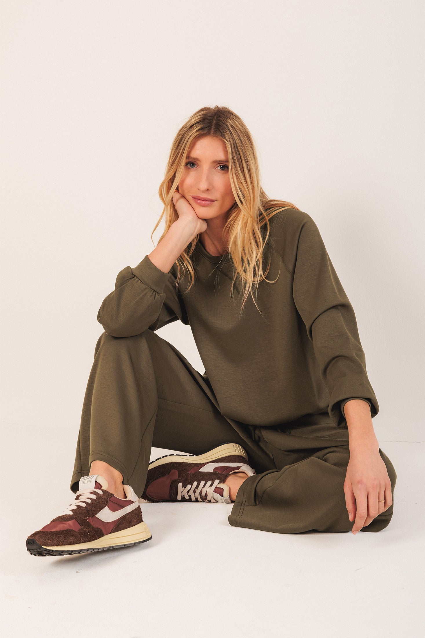 Indi & Cold - Adjustable Waist Sweatshirt -