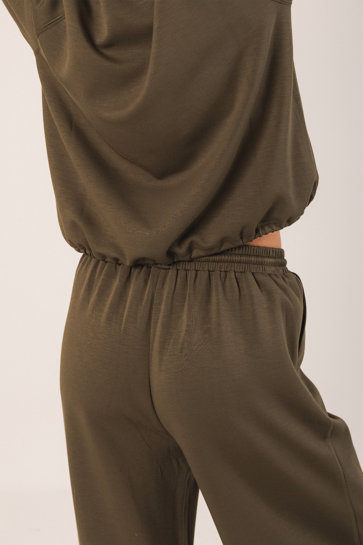 Indi & Cold - Wide Leg Sweatpant -