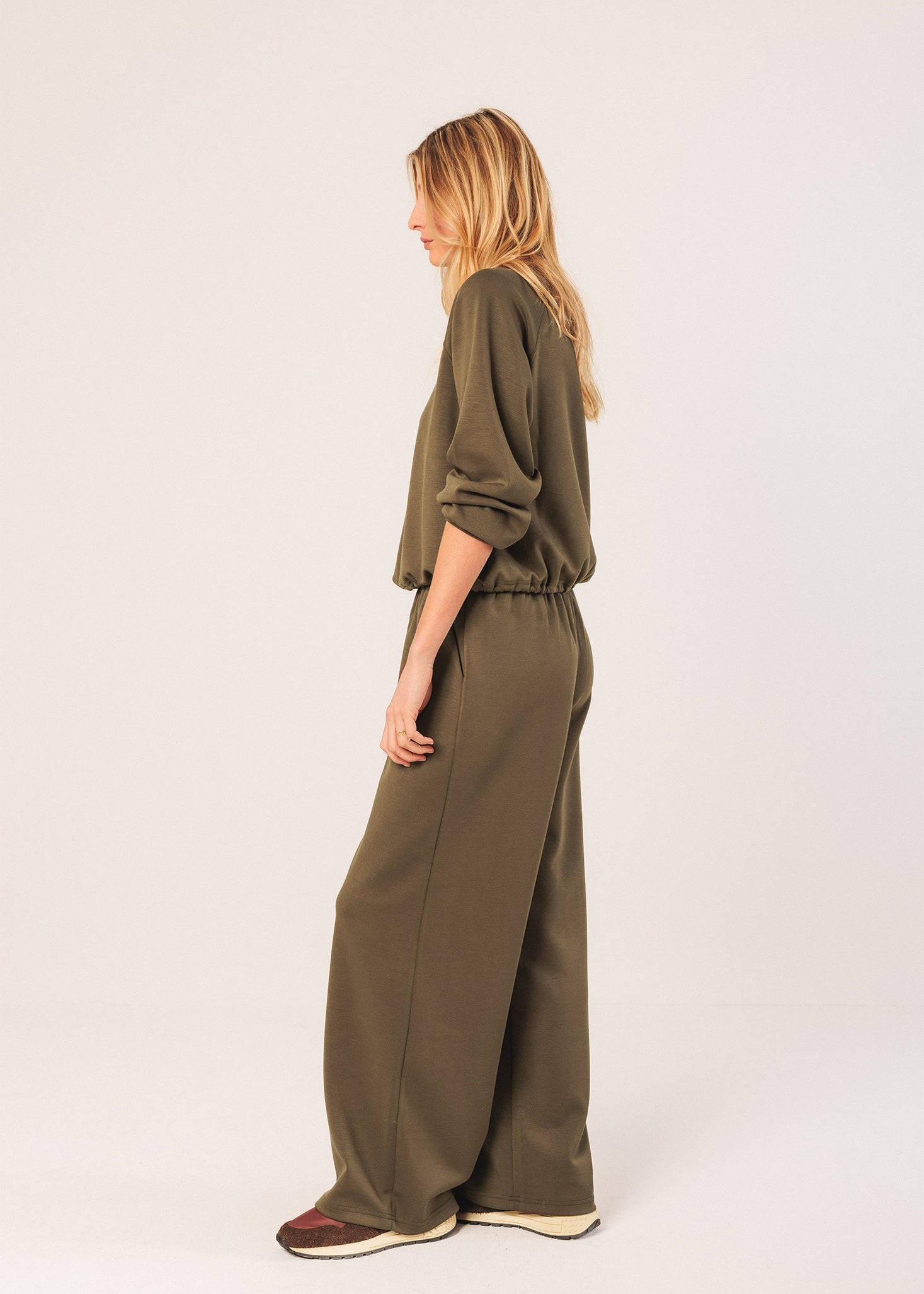 Indi & Cold - Wide Leg Sweatpant -