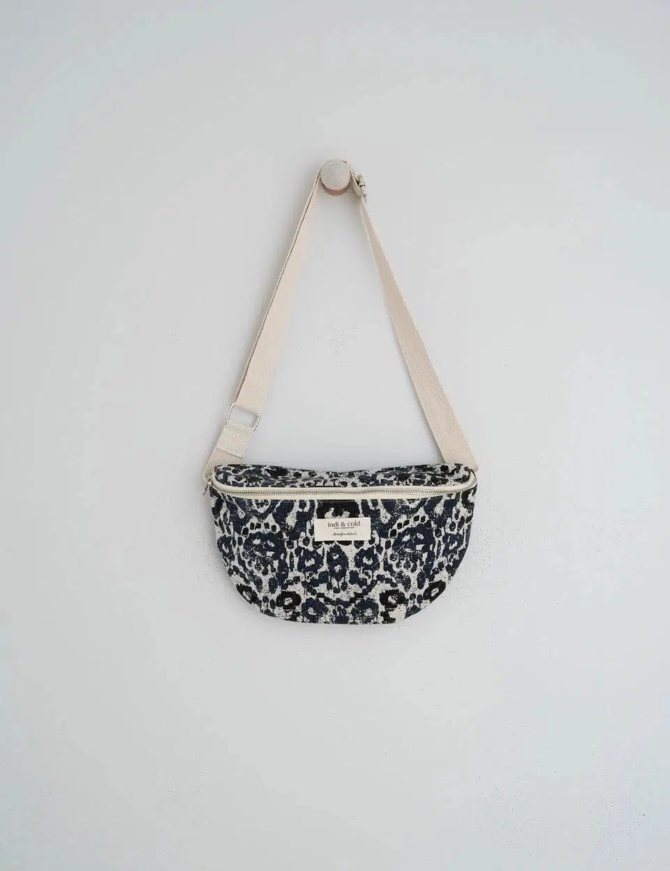 Indi & Cold - Waist Bag -